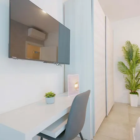 L'attico Dell'edera - Panoramic View With Jacuzzi Apartament *