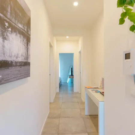 L'attico Dell'edera - Panoramic View With Jacuzzi Apartament *
