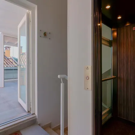 L'attico Dell'edera - Panoramic View With Jacuzzi *