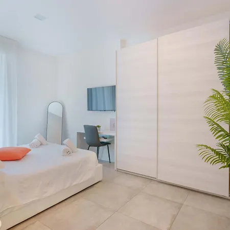 Apartament L'attico Dell'edera - Panoramic View With Jacuzzi Bolonia