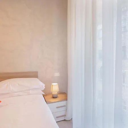L'attico Dell'edera - Panoramic View With Jacuzzi * 博洛尼亚
